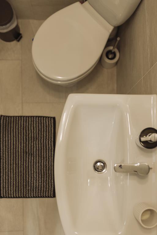בוקרשט River View - Old City Apartment מראה חיצוני תמונה